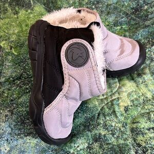 Cozy Gray &  Black Toddler Boots